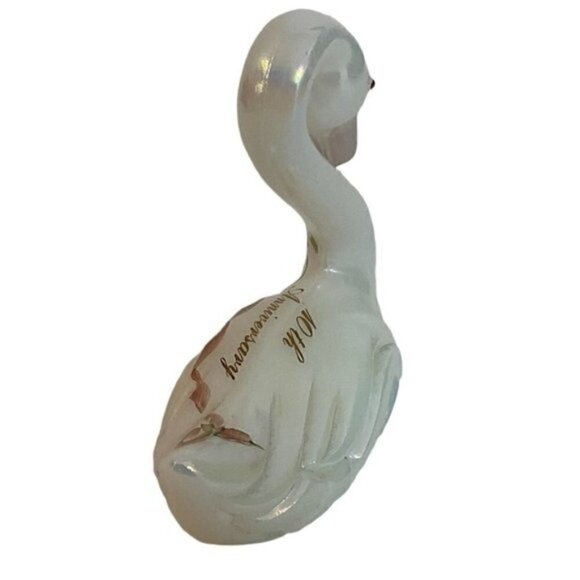 Fenton Glass Swan 10Th Anniversary Opalescent signed Vintage 4” X 4” figurine - Picture 6 of 10